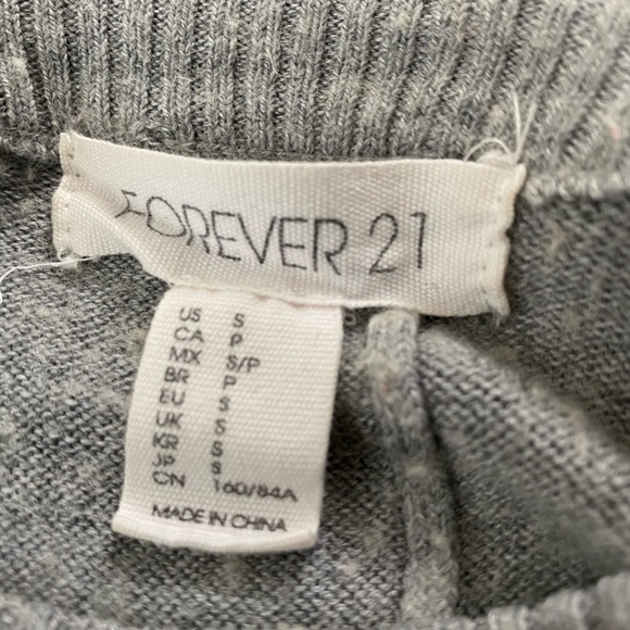 Forever 21 open back detail sweater - Picture 5 of 5